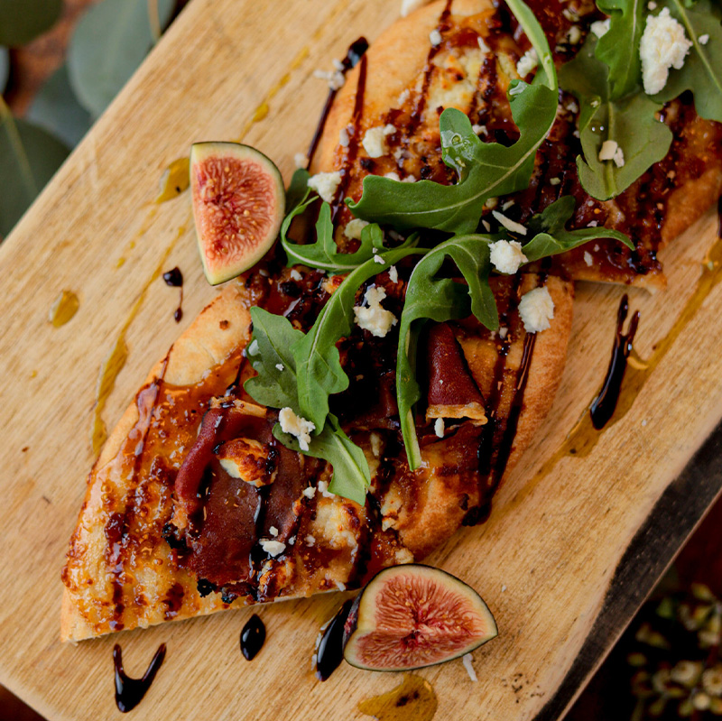 flatbread-with-fig-and-balsamic-vinegar
